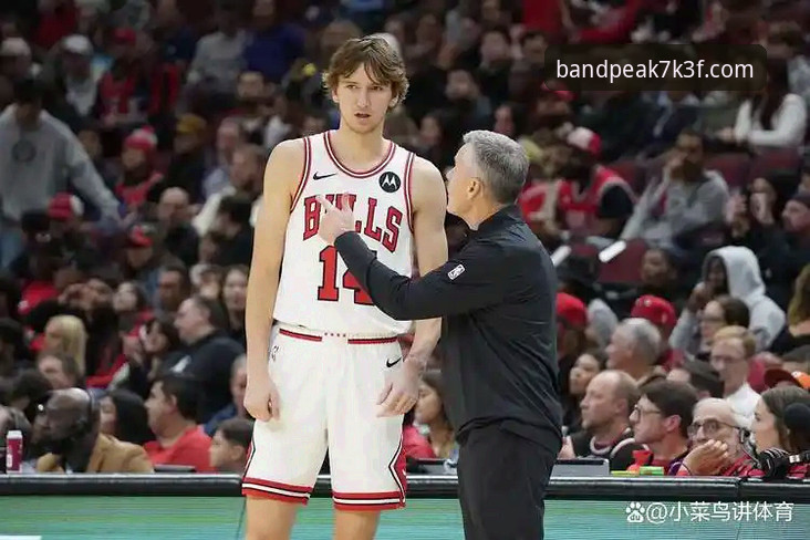 揭秘尼克斯141分狂胜背后的战术真相——半岛体育深度复盘东部首轮血腥屠杀